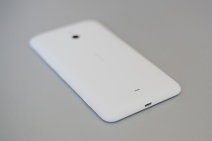 Nokia Lumia 1320 (8).jpg